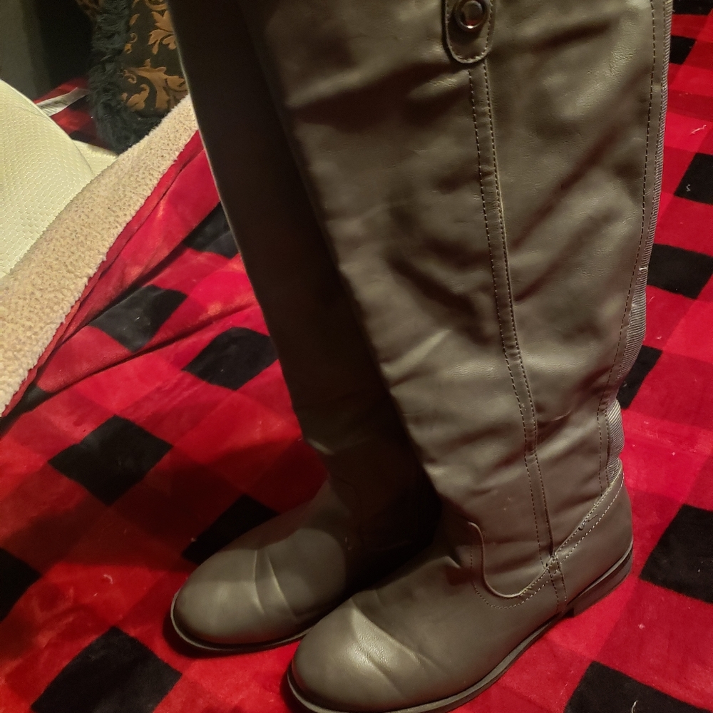 Riding boots